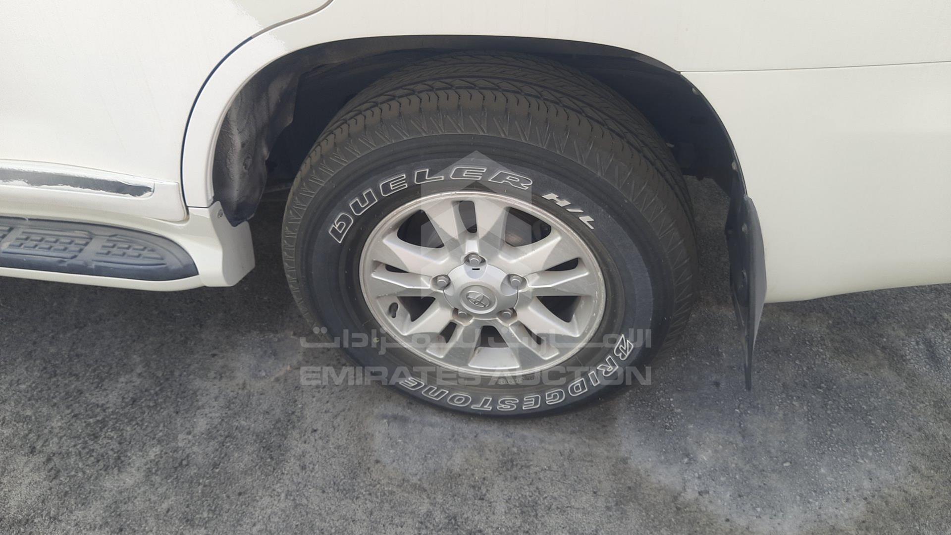 2011 TOYOTA LAND CRUISER VIN: JTMHU09J2B5052304