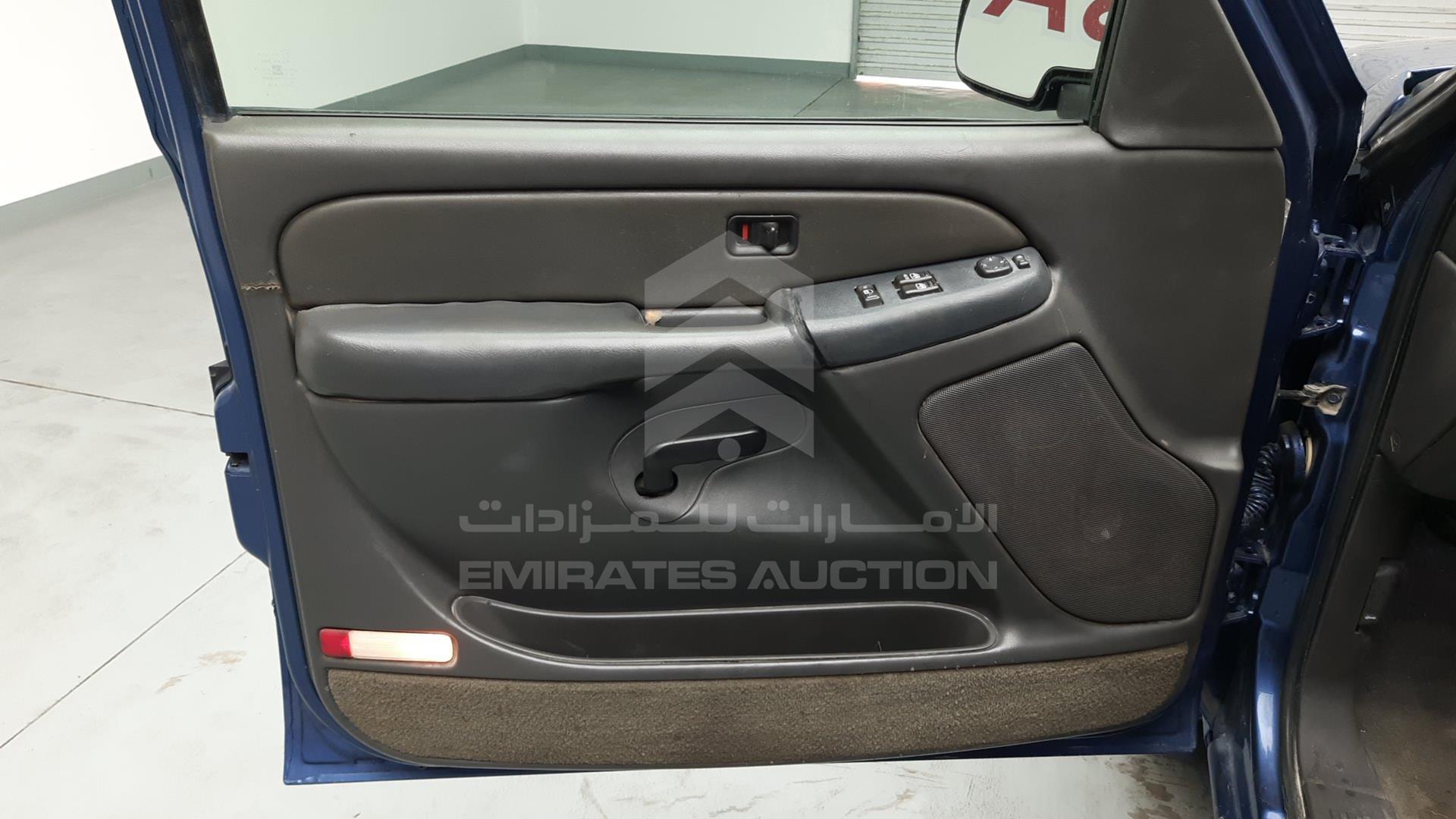 2000 CHEVROLET SILVERADO VIN: 2GCEC19V3Y1360820