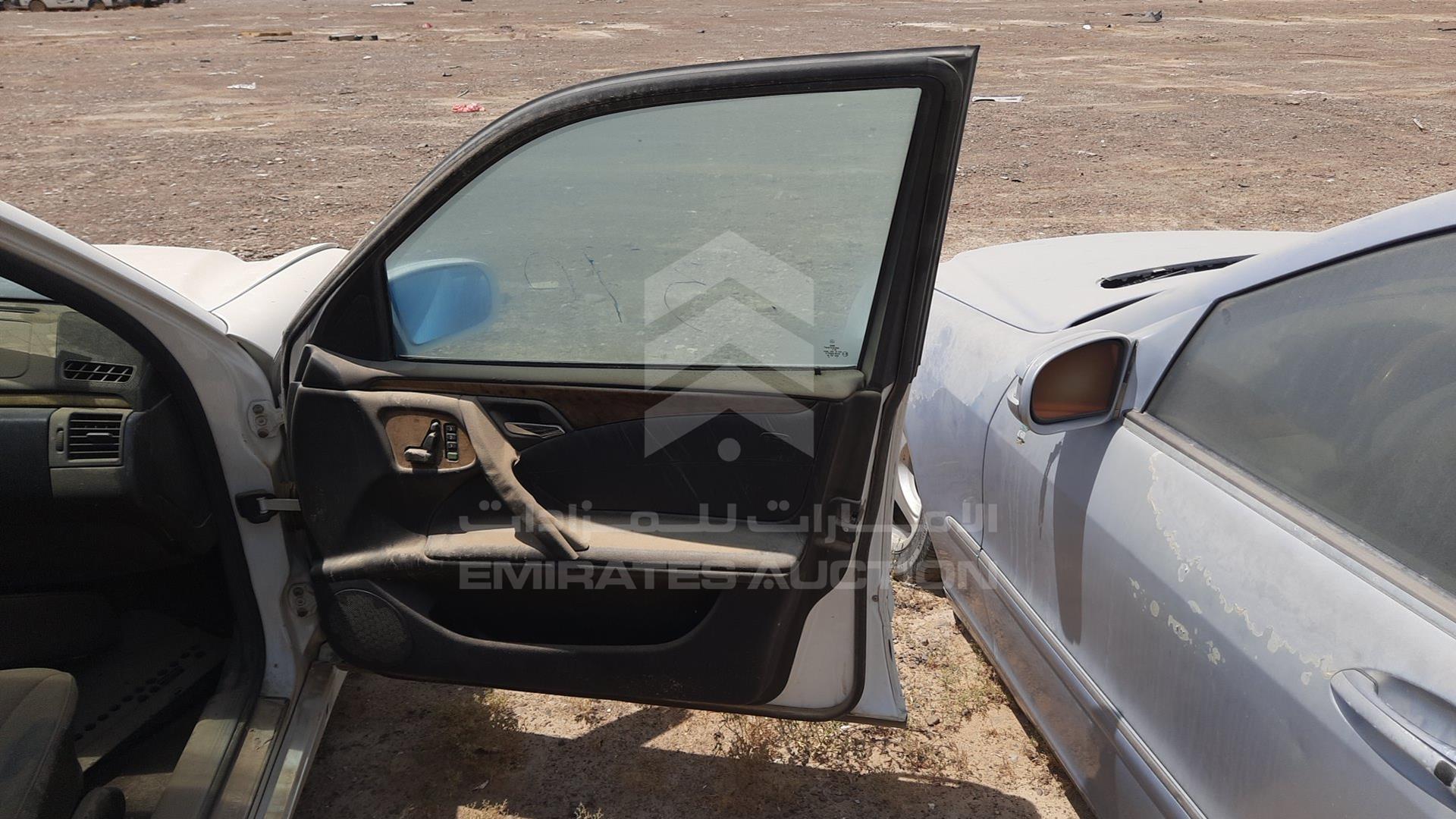 0 MERCEDES E 55 VIN: WDB2100651B263456