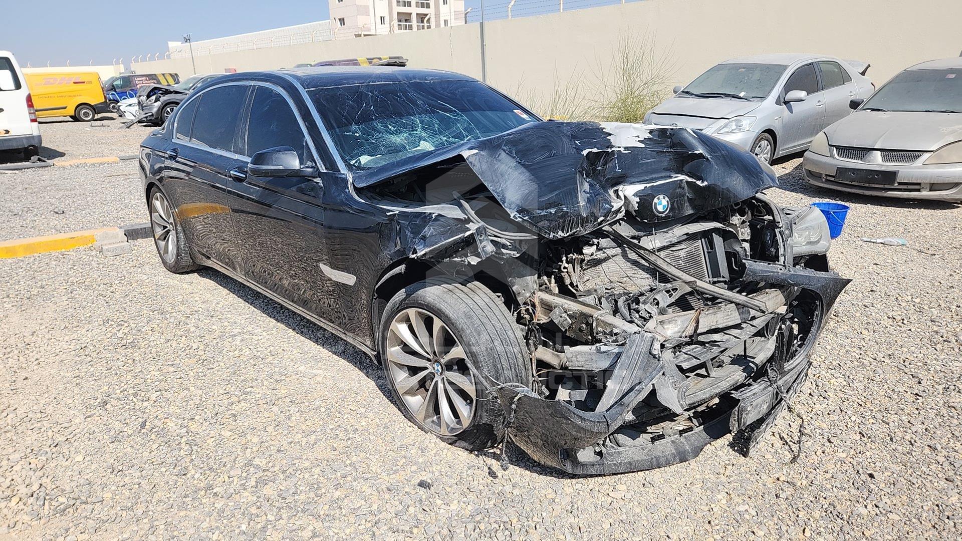 2015 BMW 730 VIN: WBAYE2102FD836762