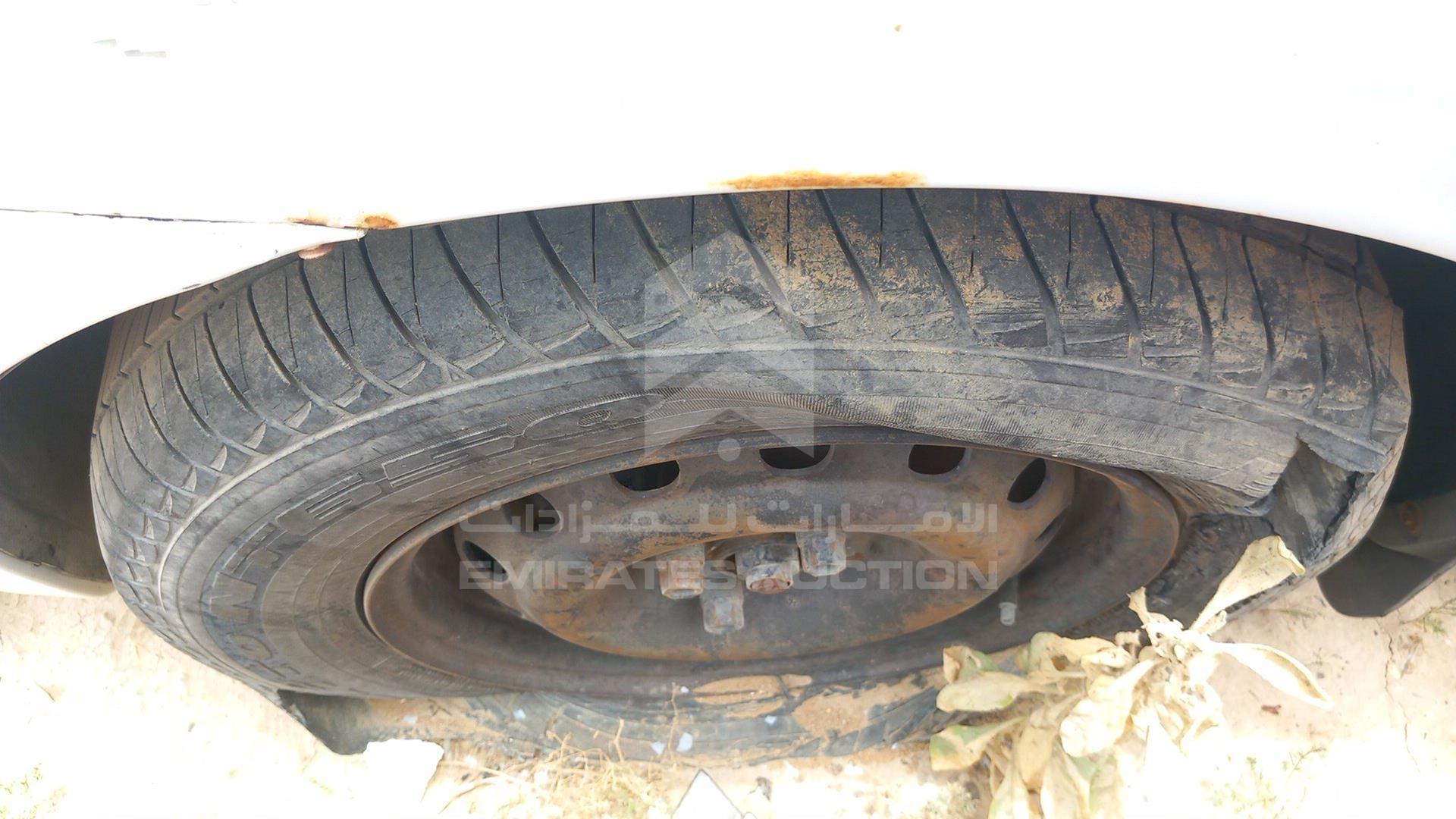 0 CHEVROLET --- VIN: KL1TJ587X7B028547