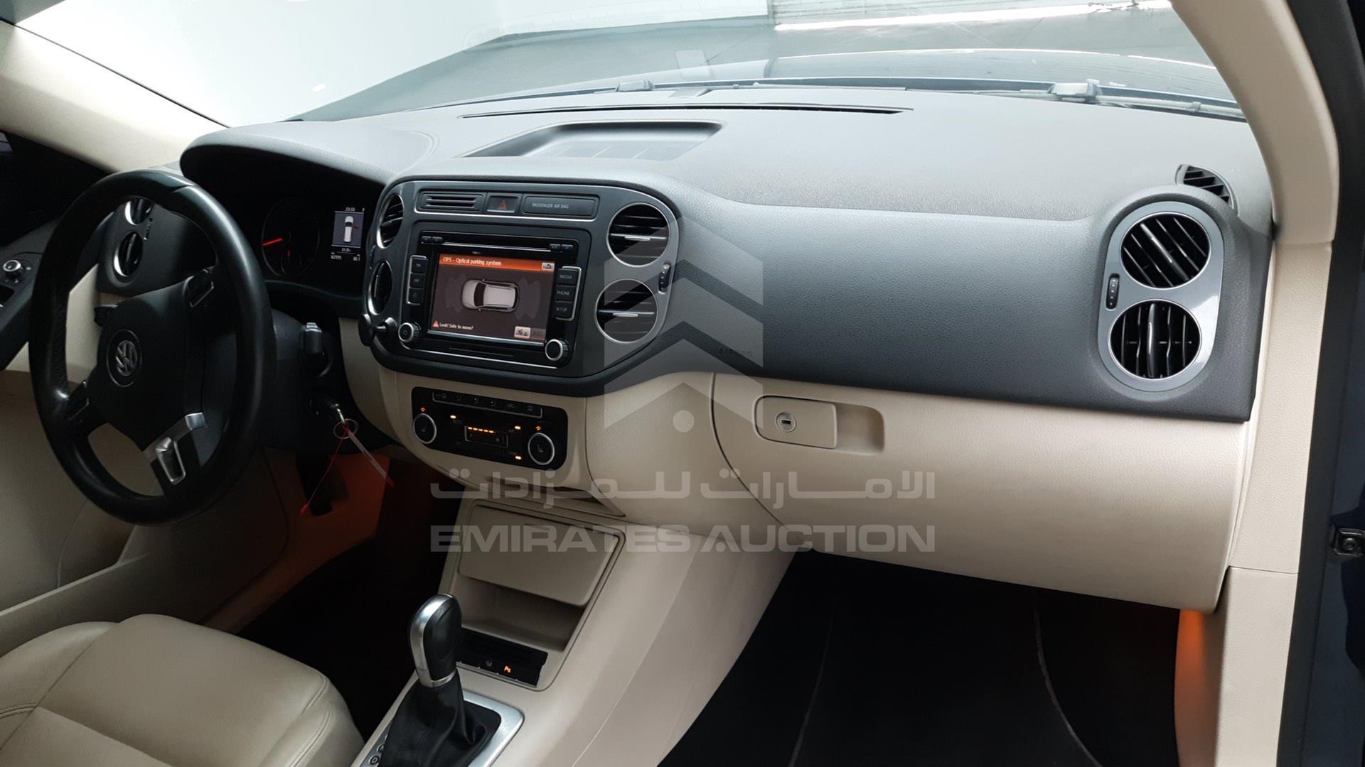 2015 VOLKSWAGEN TIGUAN VIN: WVGCE2AX1FW500403