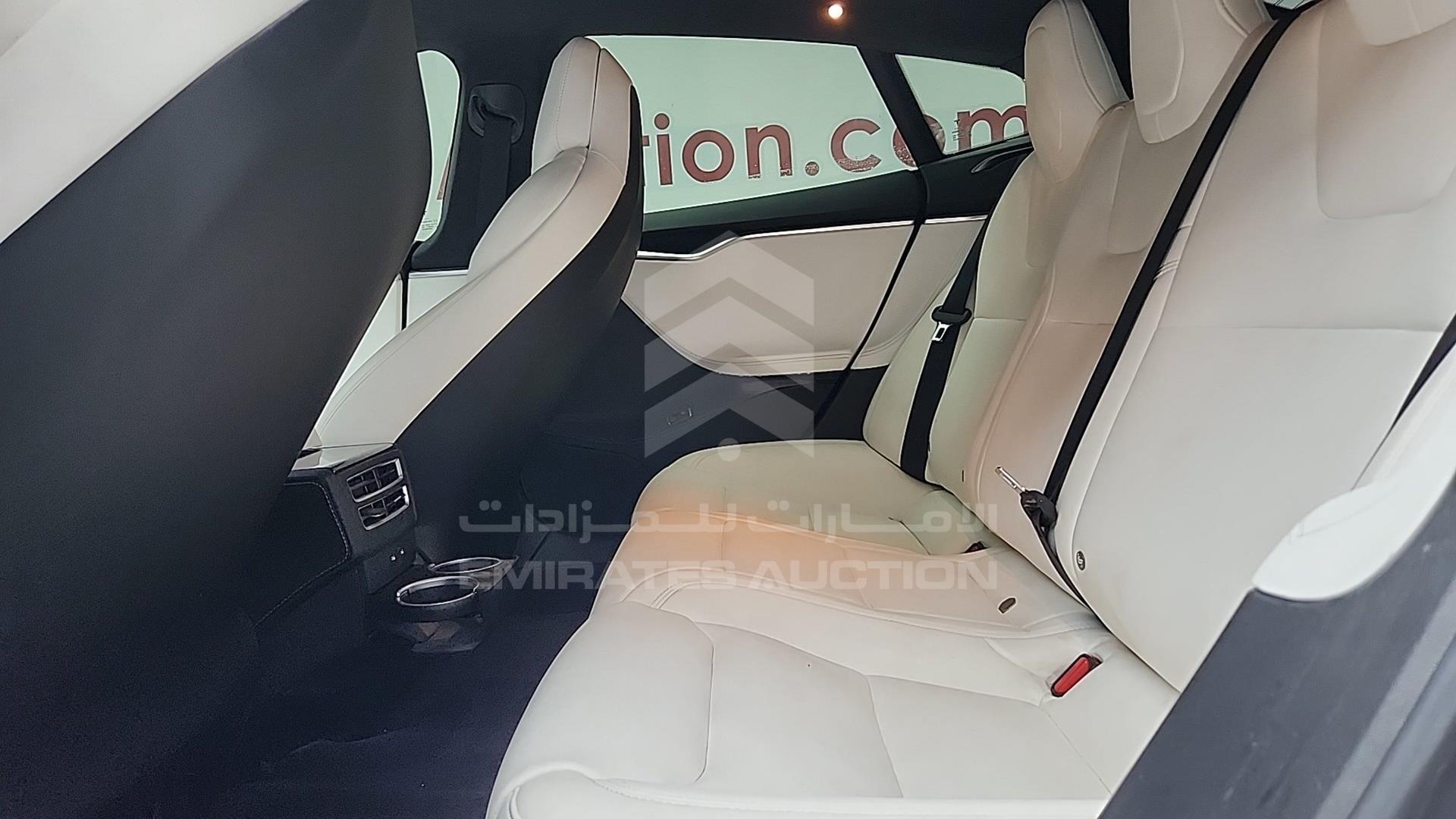 2018 TESLA MODEL S VIN: 5YJSA7E22JF237780