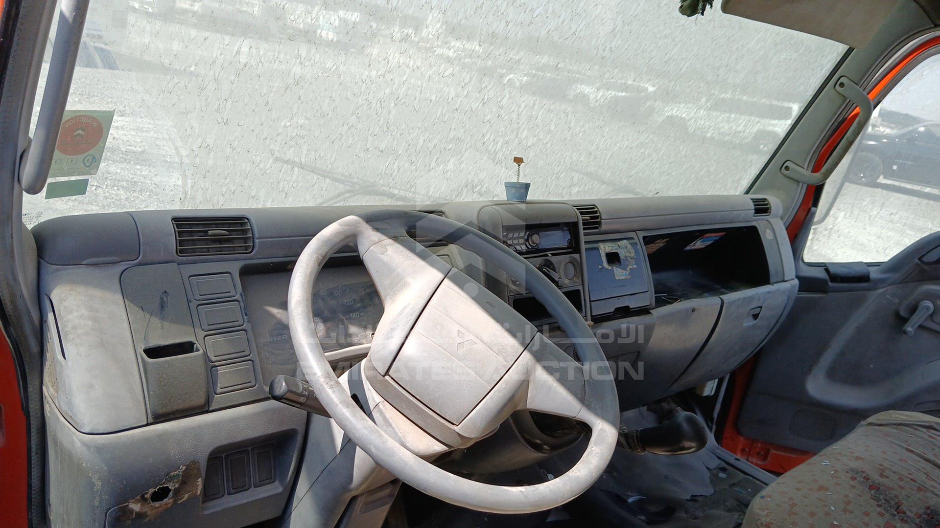 2005 MITSUBISHI CANTER VIN: JL7BCE1J05K015780