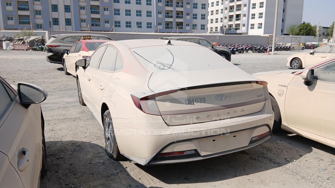 هيونداي سوناتا هجينة 2021 — الزاوية الخلفية اليسرى — صورة 7
