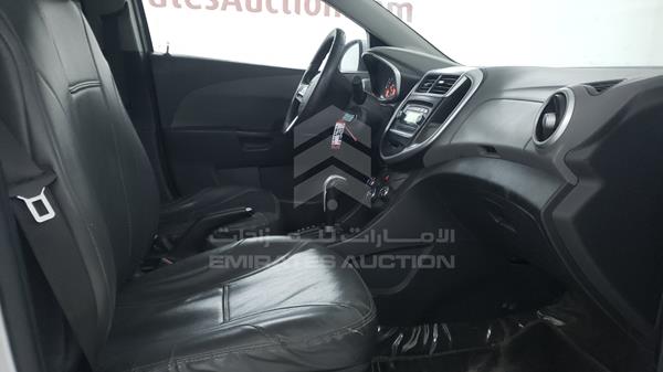 Chevrolet Aveo 2018 KL1JD5CE2JB003069 Image 17