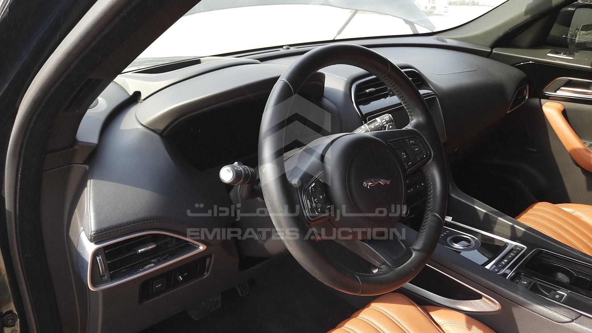 2017 JAGUAR F-PACE VIN: SADCA2BV8HA091687