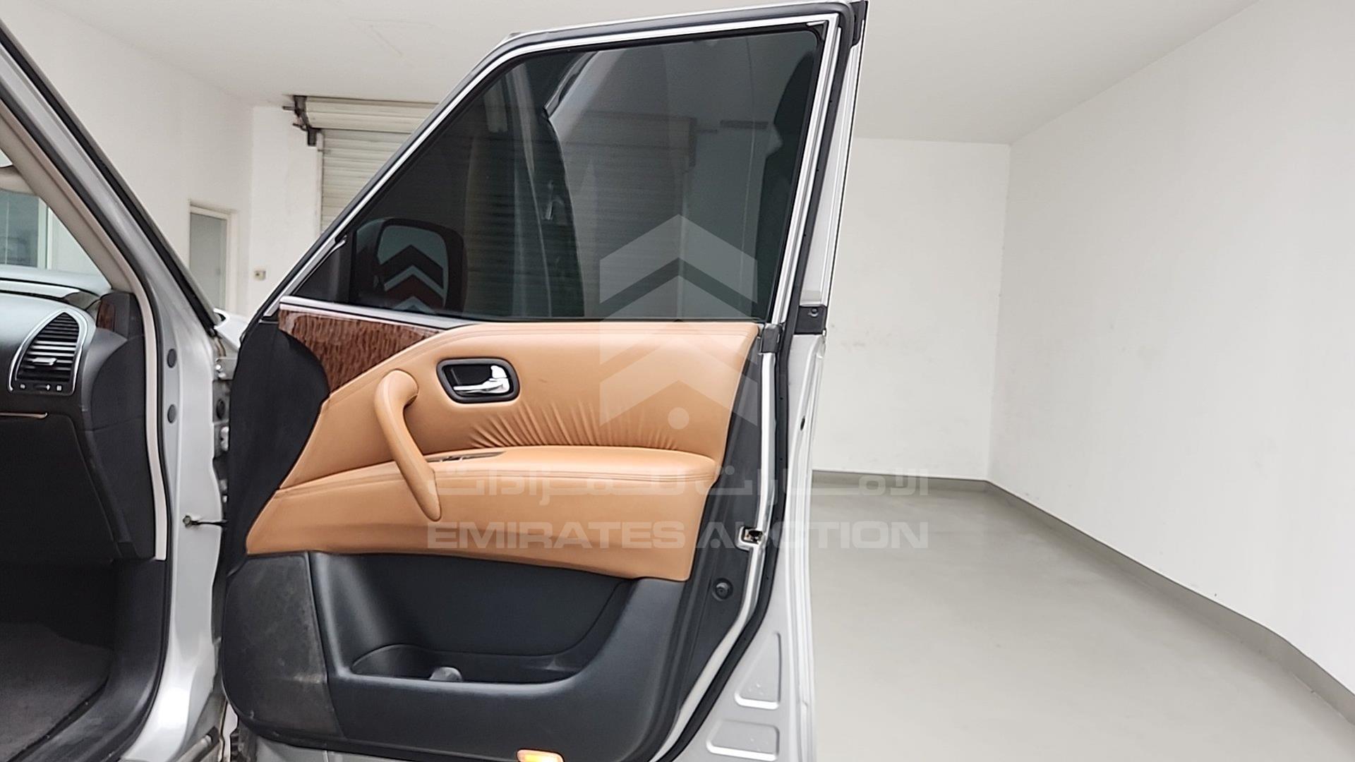2017 NISSAN PATROL VIN: JN8AY2NYXH9306898