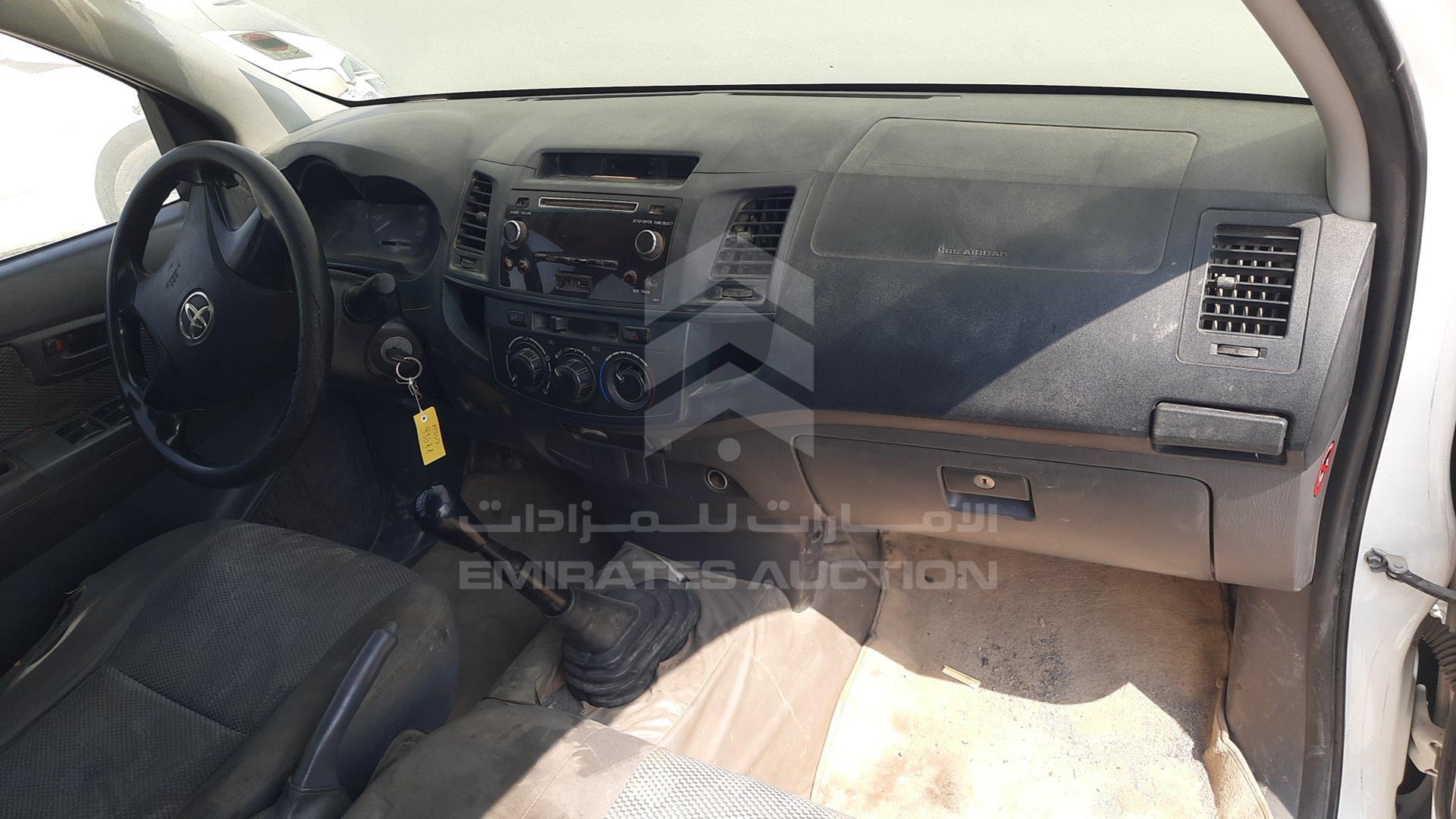 2014 TOYOTA HILUX VIN: MR0EX12G9E2352203