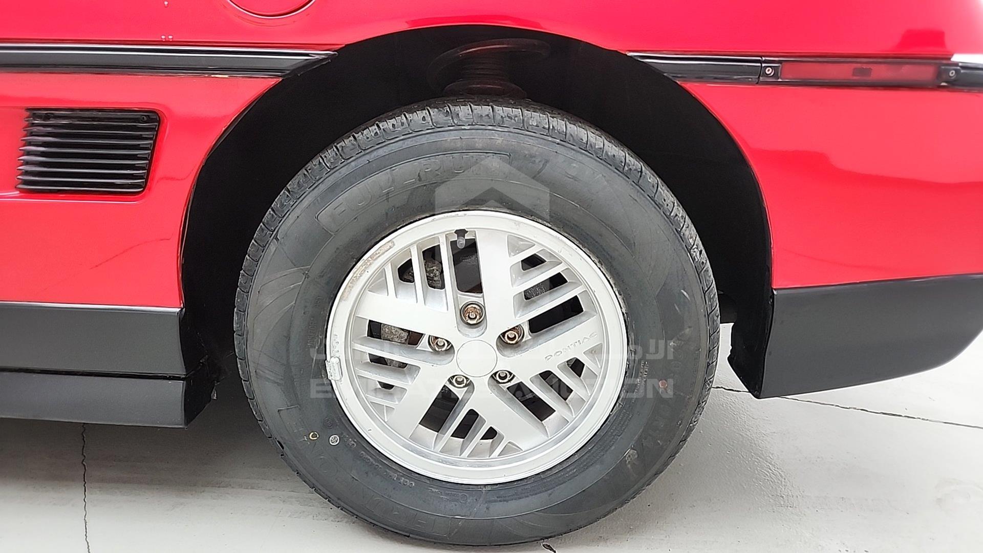 1986 PONTIAC FIERO VIN: 1G2PF3798GP211097