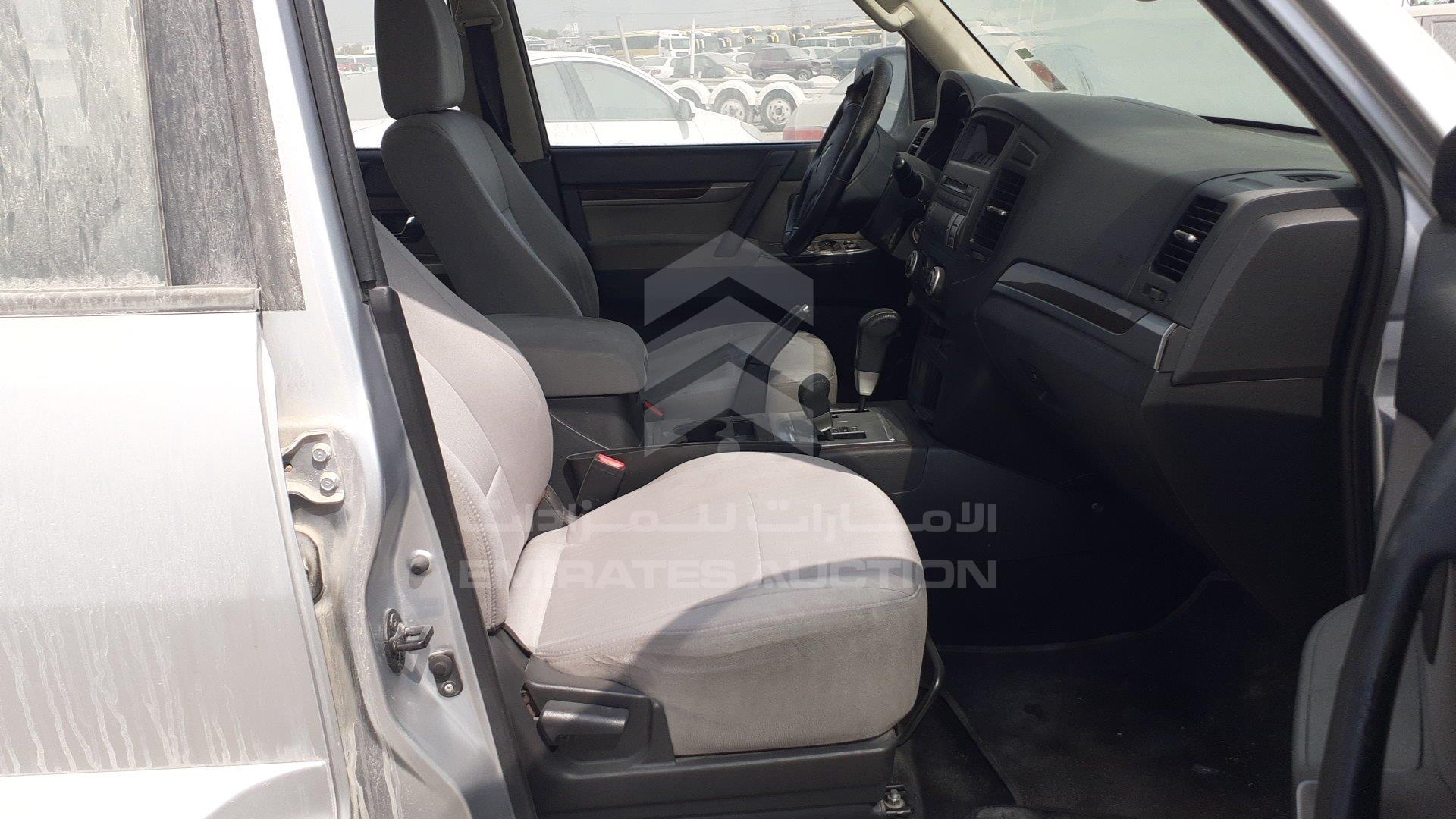 JMYLRV95WDJ705597 - 2013 Mitsubishi Pajero - #417301