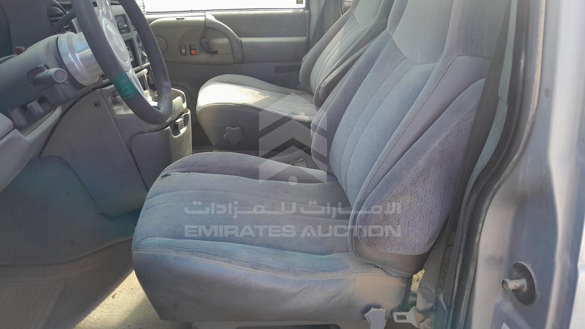0 CHEVROLET --- VIN: 1GNDM19W2VB155333