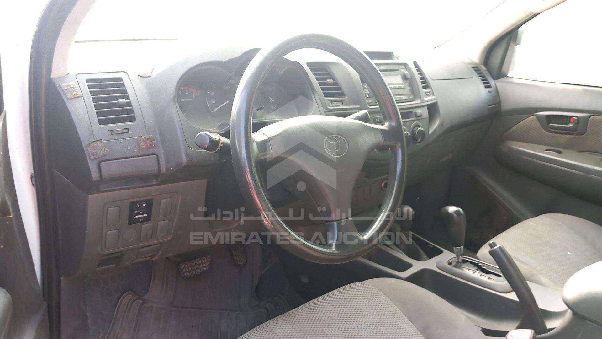 2013 TOYOTA HILUX VIN: MR0FX22G9D1367573