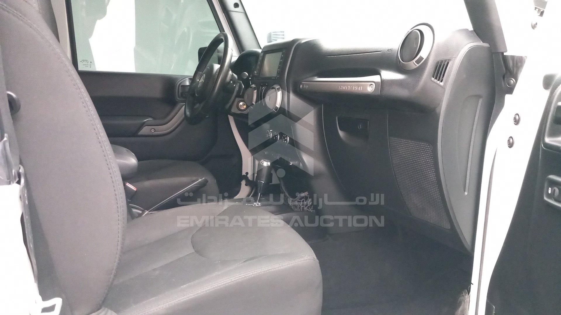 2016 JEEP WRANGLER / VIN: 1C4BJWAGXGL165244