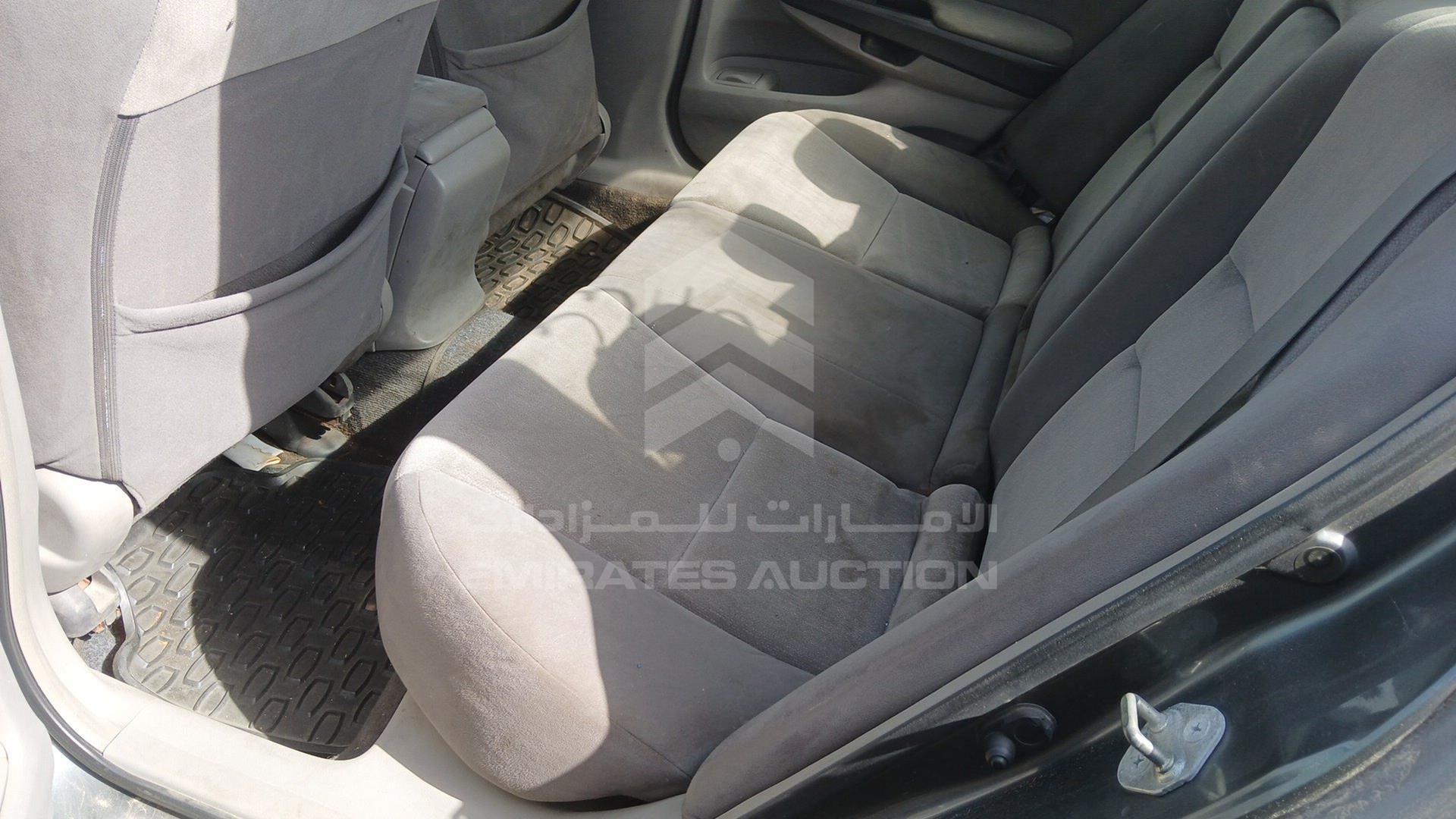 2009 HONDA ACCORD VIN: JHMCP26389C402865