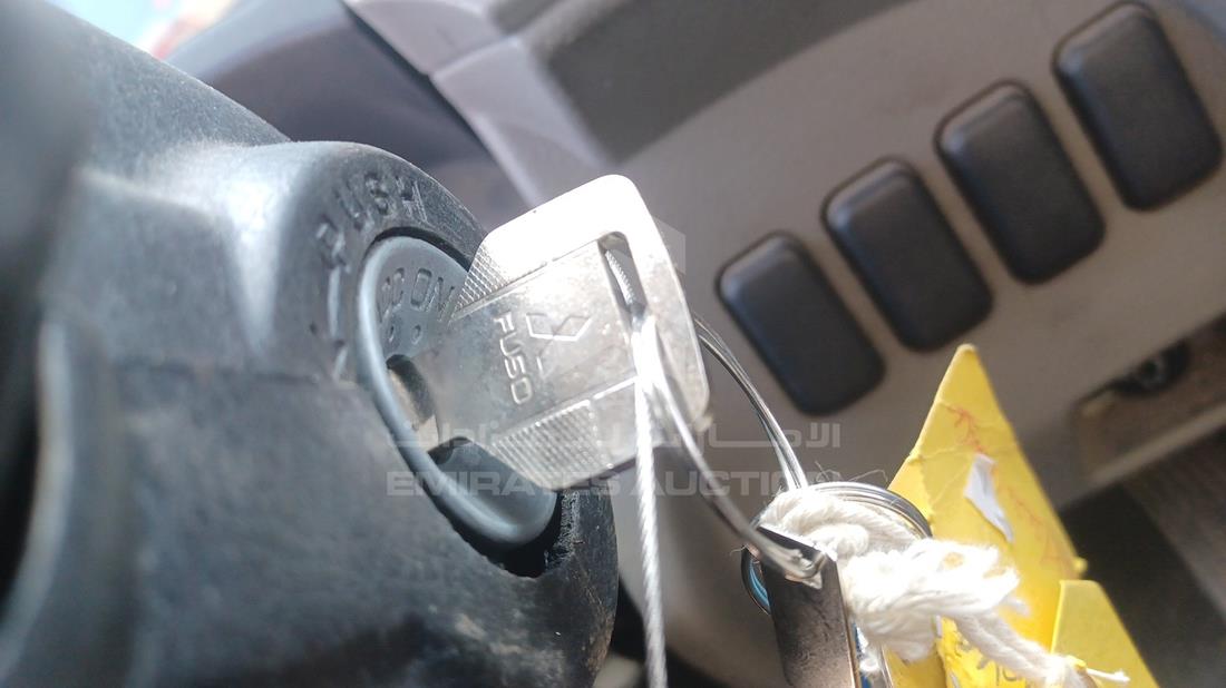 2020 Mitsubishi Canter — Keys — Photo 5