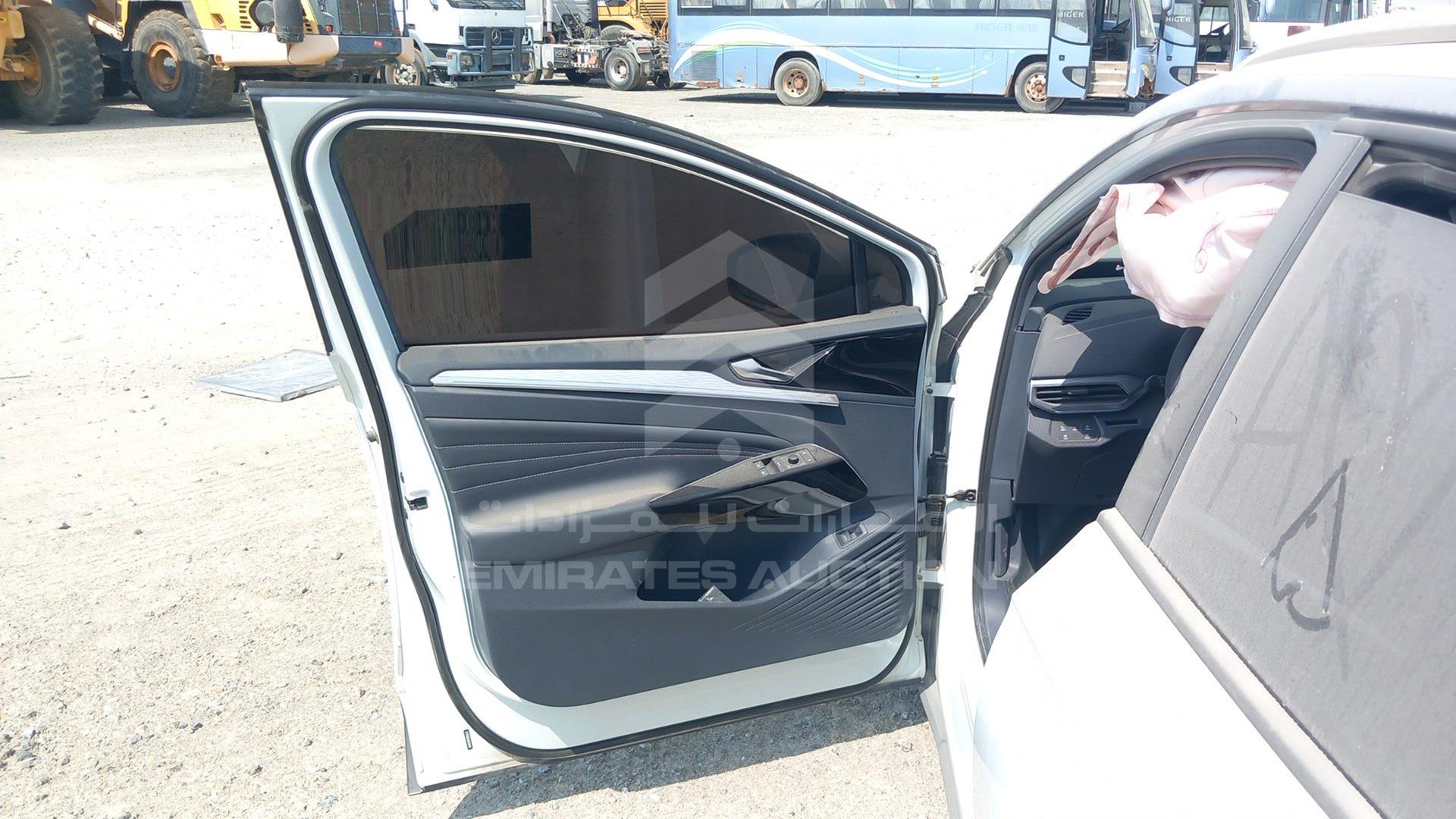 2021 VOLKSWAGEN ID.4 VIN: LFVVB9E62M5028949