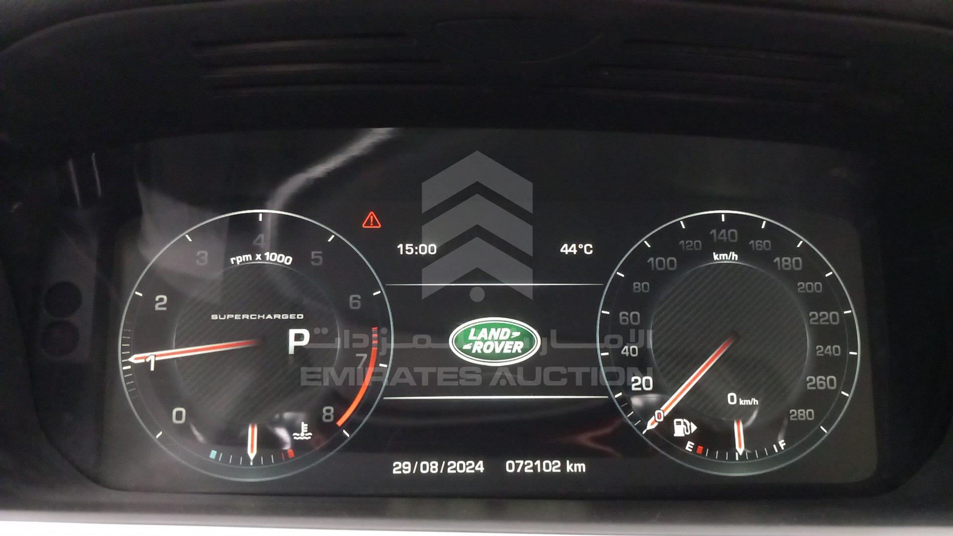 2015 RANGE ROVER VOGUE VIN: SALGA2EF5FA226826