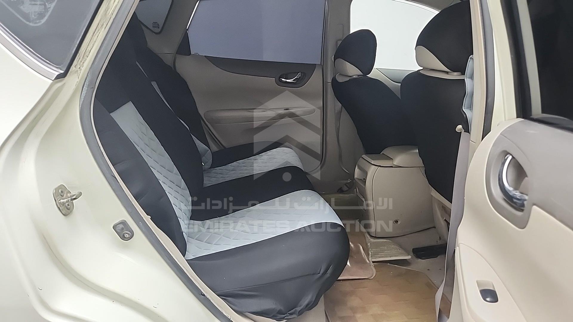 2015 NISSAN TIIDA VIN: MNTBC2C93F6008355