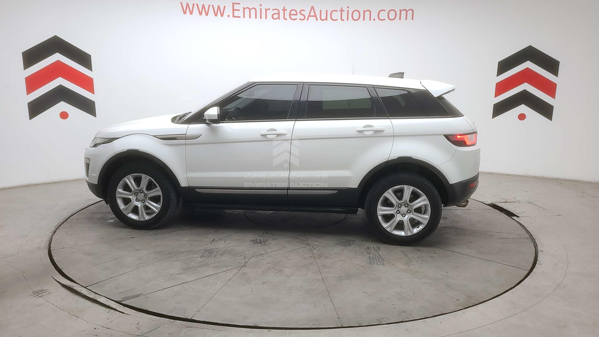 2017 RANGE ROVER EVOQUE VIN: SALVP2BG9HH182374
