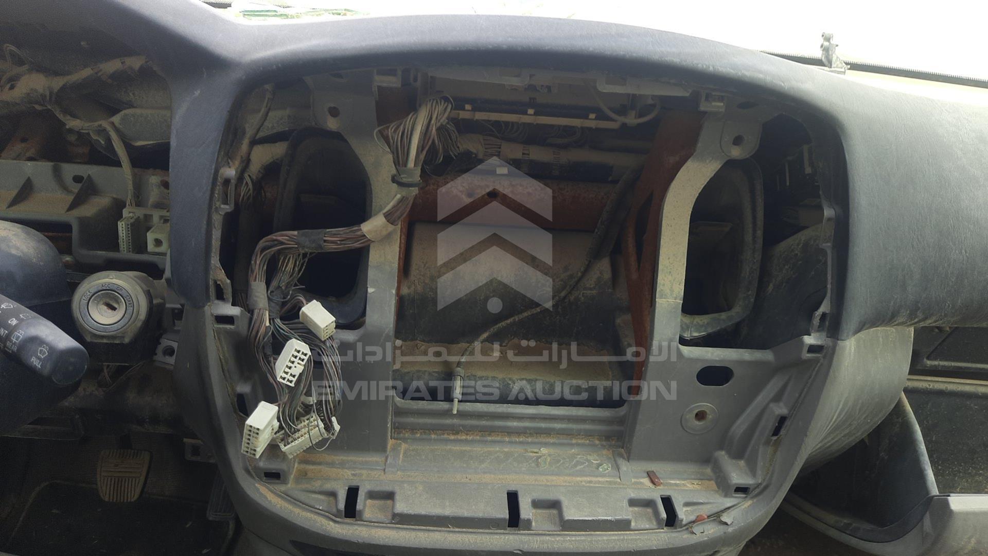 2004 TOYOTA LAND CRUISER VIN: JTECB09J543013541