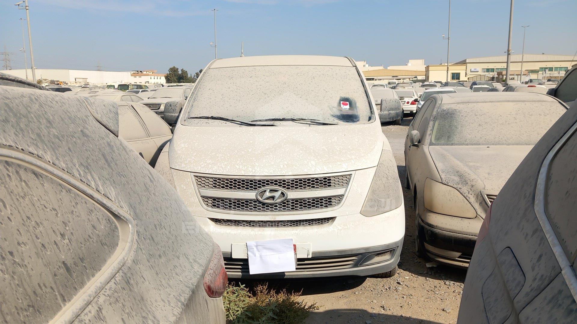 2016 HYUNDAI H1 VIN: KMHWG81R0GU733522