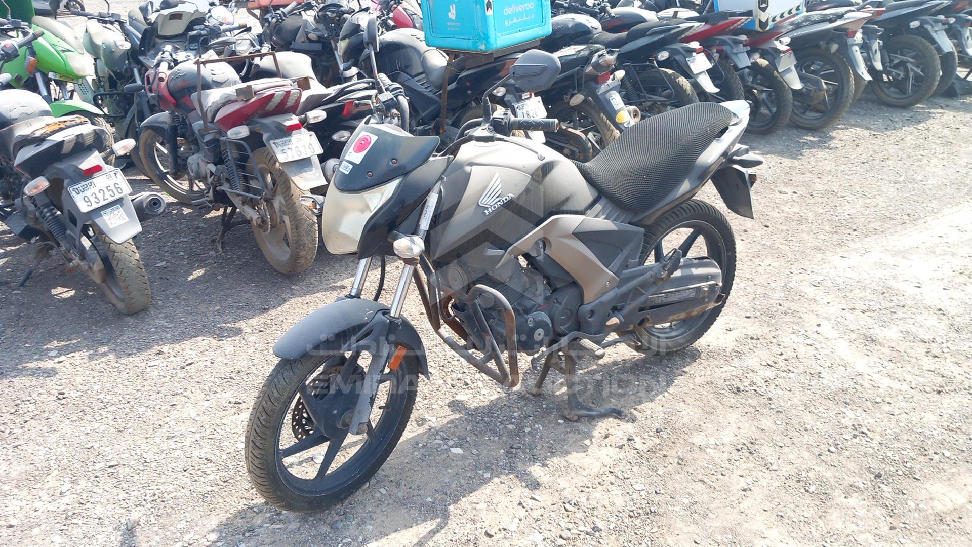 2015 HONDA UNICORN 160 VIN: ME4KC2033G8000788