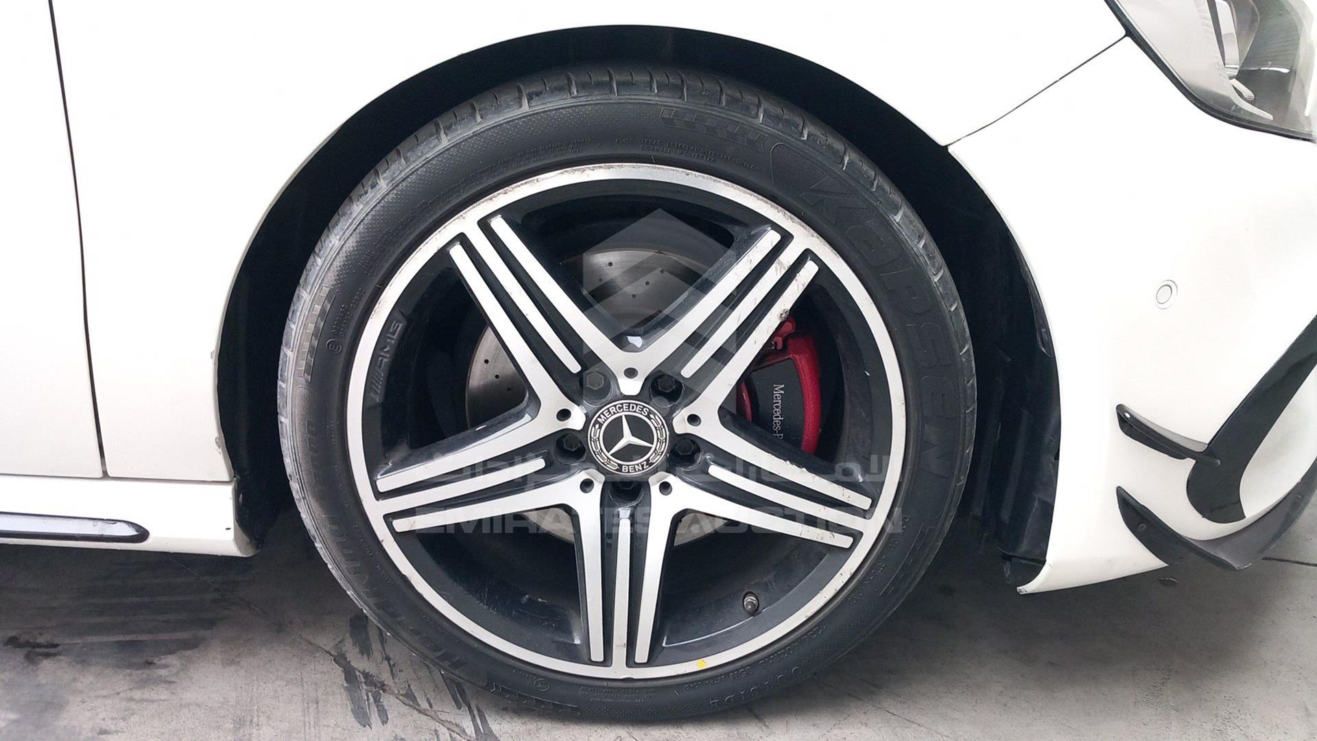 2018 MERCEDES A 250 VIN: WDDBF4EB4JJ702848