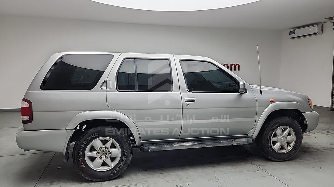 2005 Nissan Pathfinder — Rear Right Angle — Photo 12