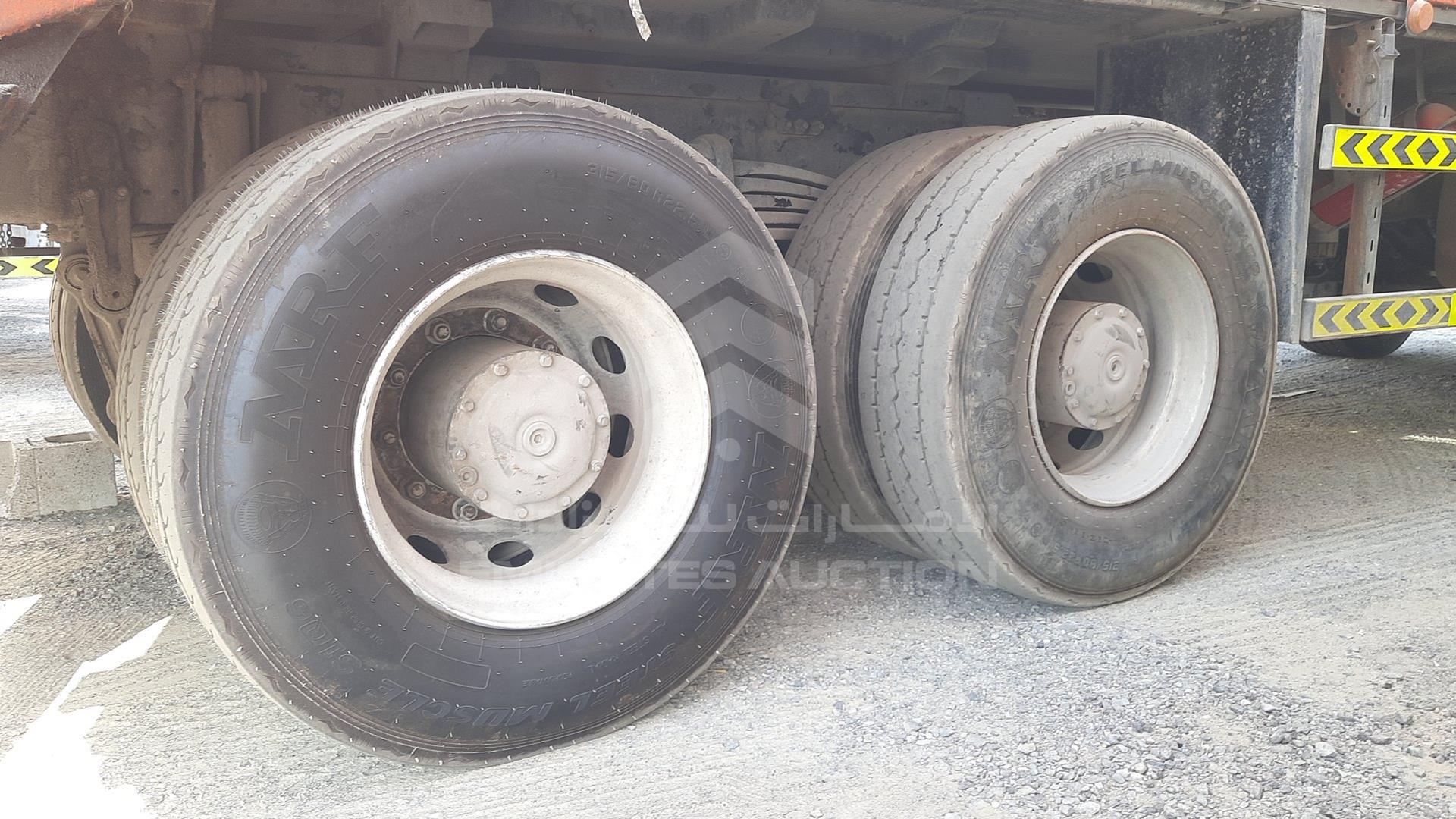 2007 MERCEDES ACTROS VIN: WDAKHCAA77L186531