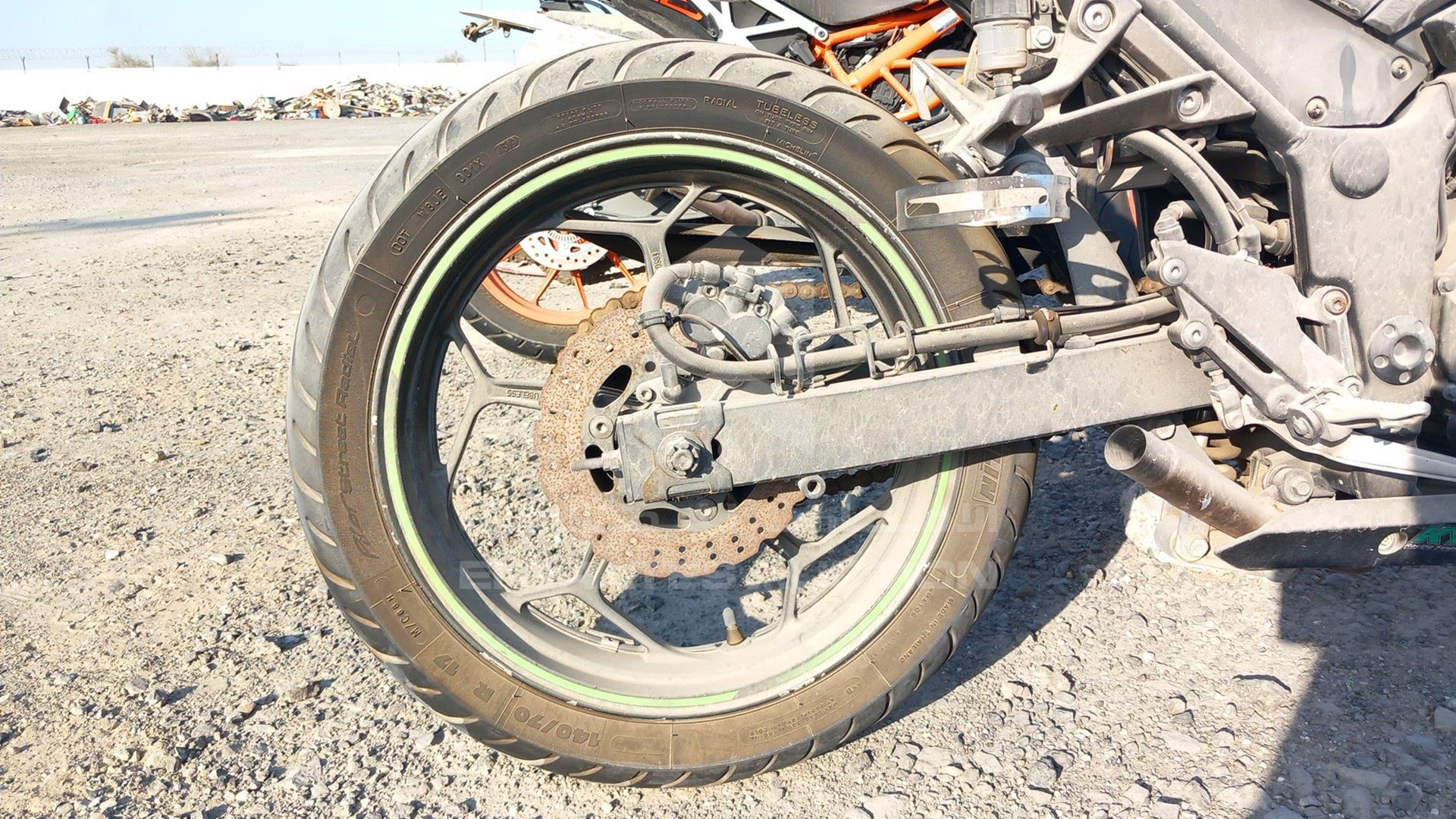 2019 KAWASAKI NINJA VIN: JKAEX8B11EA002809