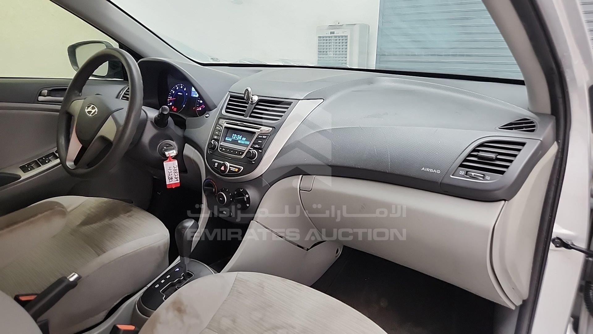 2017 HYUNDAI ACCENT VIN: KMHCT4AE0HU288284