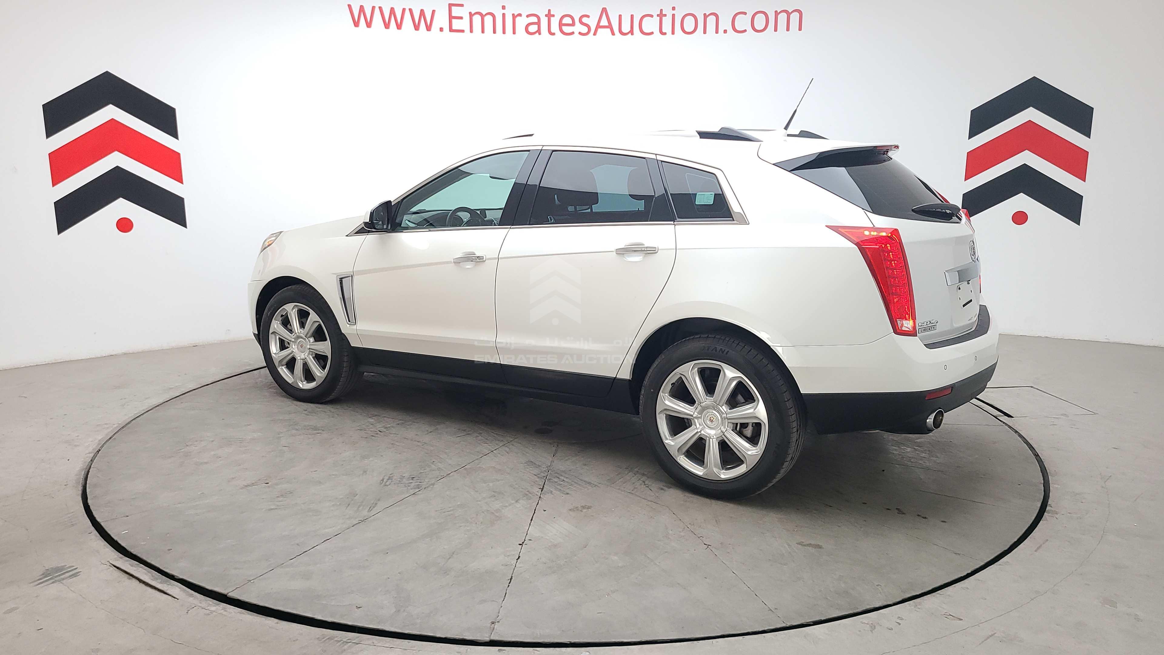 3GYFN9E32FS556311 - 2015 Cadillac SRX - #428187
