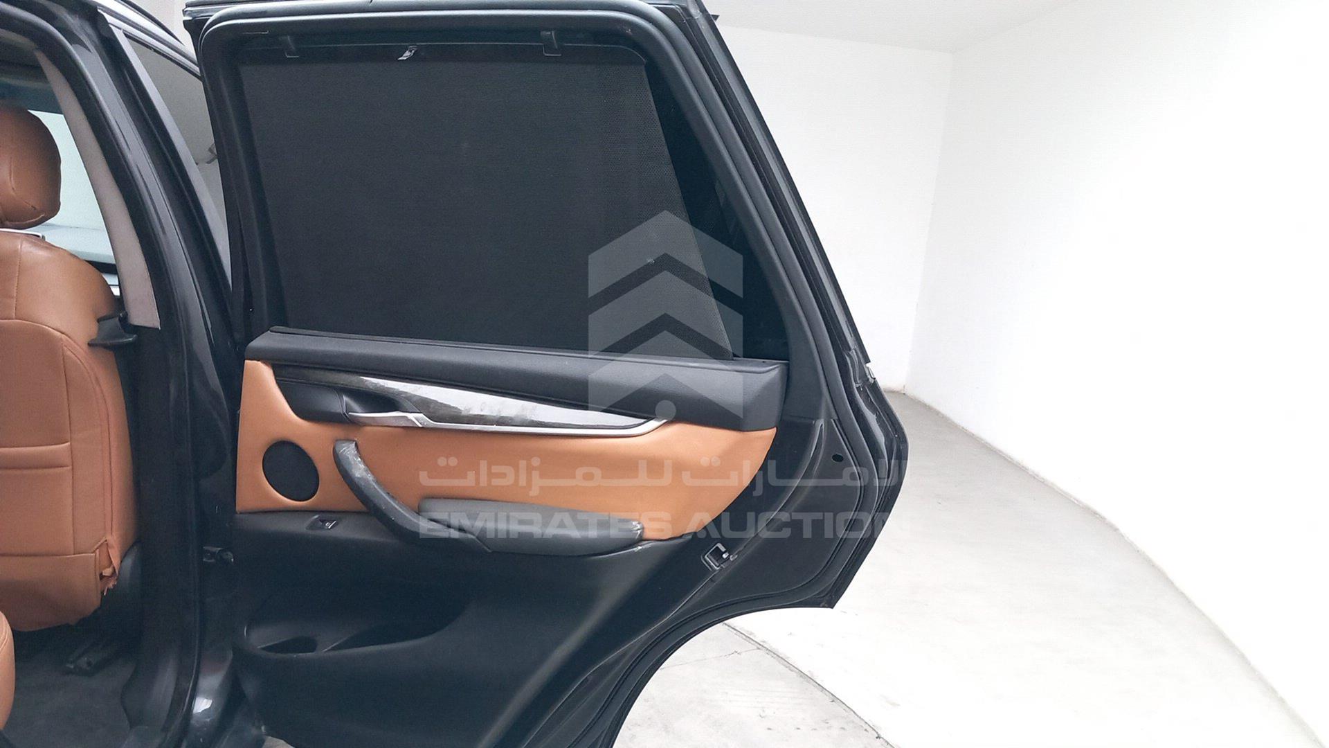 2015 BMW X5 VIN: 5UXKR2C58F0H35448