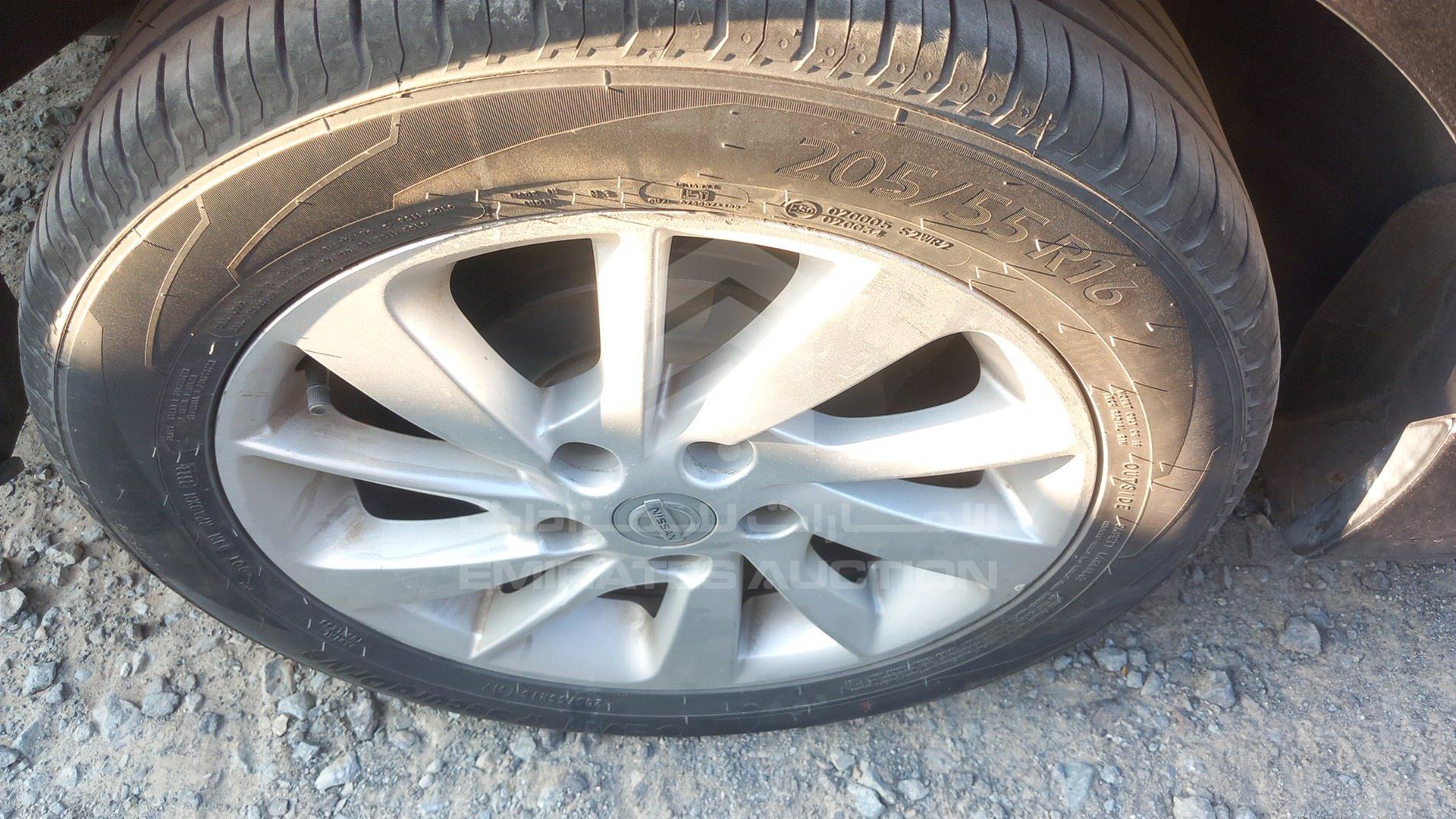 2015 NISSAN SENTRA VIN: MNTAB7A94F6005138