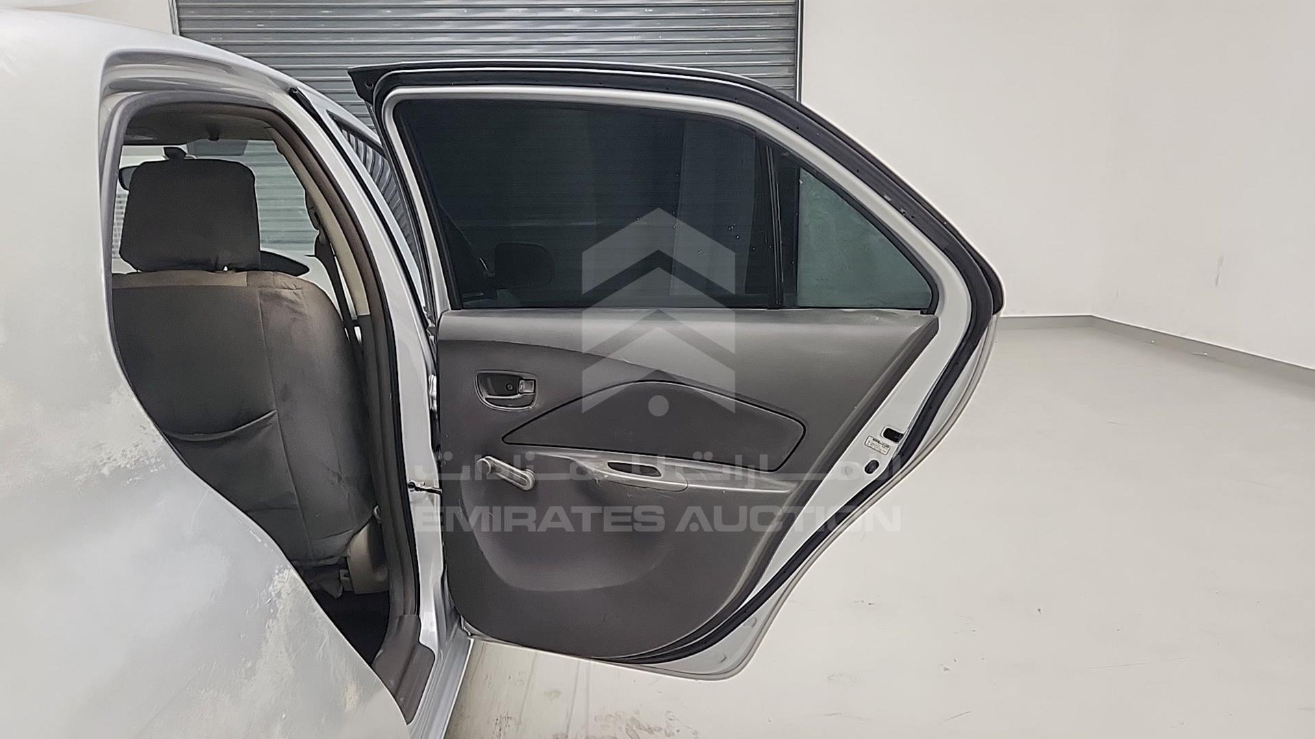 2011 TOYOTA YARIS VIN: JTDBW9238BL012286