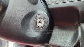 2014 Toyota Camry — Keys — Photo 6 — Thumbnail