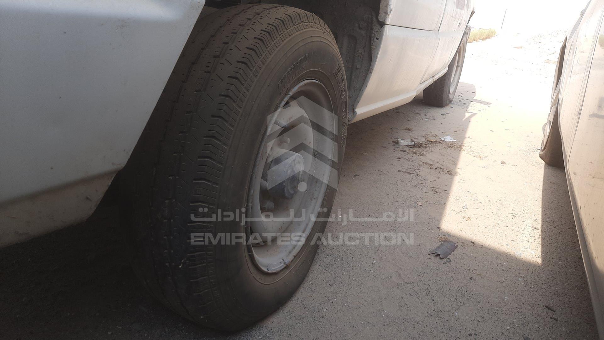 2001 MITSUBISHI L 200 VIN: JMY0NK1201P700460