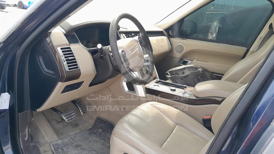 رنج روفر فوج 2016 — زاوية واجهة السائق الأمامية اليسرى — صورة 10