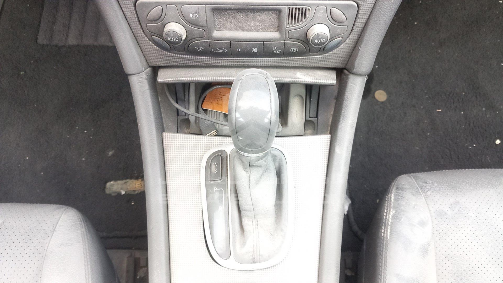 2001 MERCEDES C 320 VIN: WDB2030641F063020
