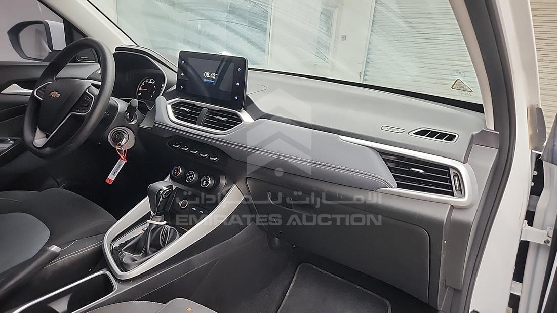 2023 Chevrolet Captiva — Front Right Passenger Dashboard View — Photo 28
