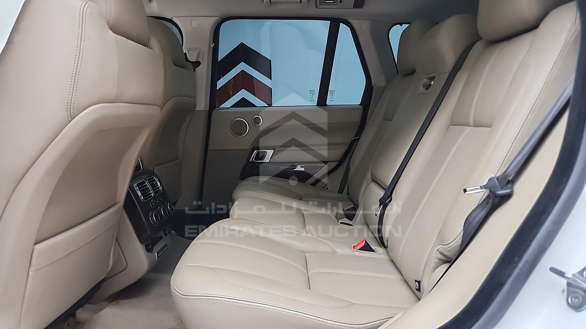 2014 RANGE ROVER VOGUE VIN: SALGA2DF1EA174711