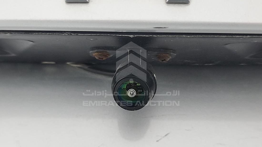تويوتا كامري 2019 — زاوية الكاميرا الخلفية ورؤية 360 درجة — صورة 22