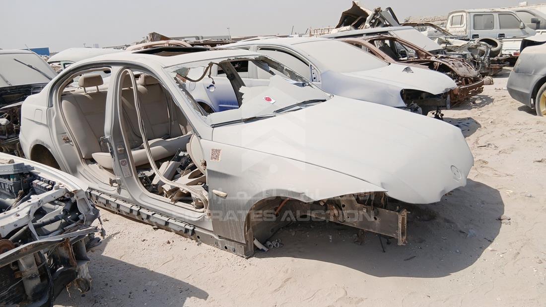 بي ام دبليو 316 2012 — الزاوية الأمامية اليمنى — صورة 9