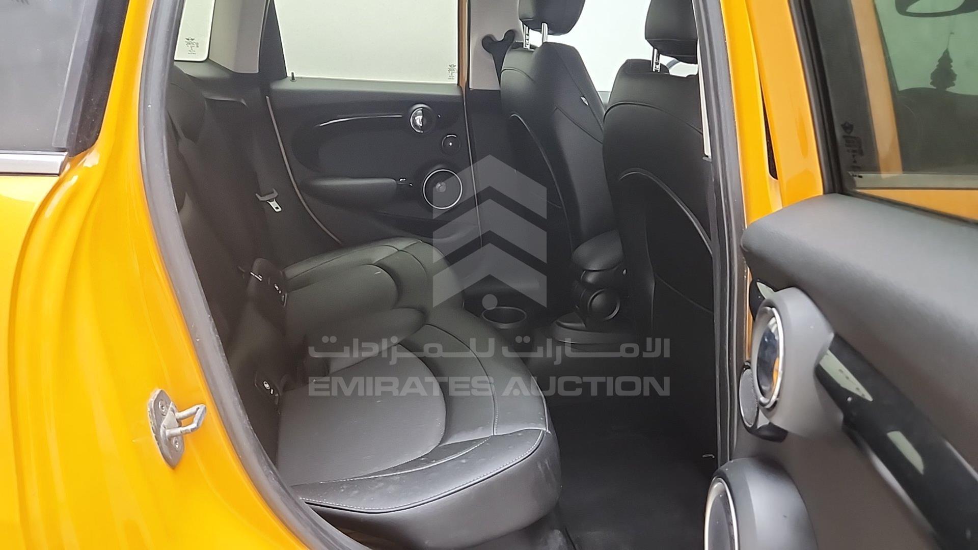 2015 MINI COOPER VIN: WMWXU3C5XFT892192