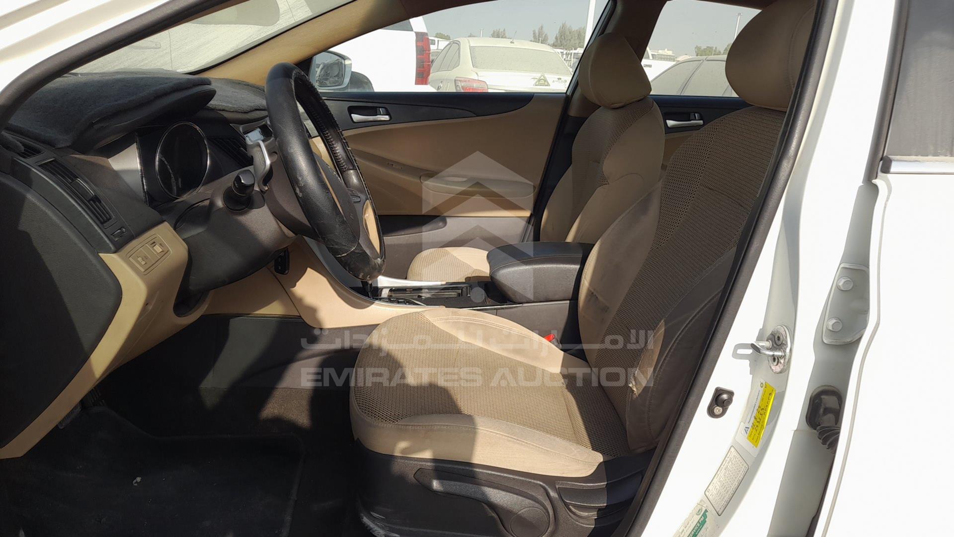2011 HYUNDAI SONATA VIN: KMHEB41C8BA264933