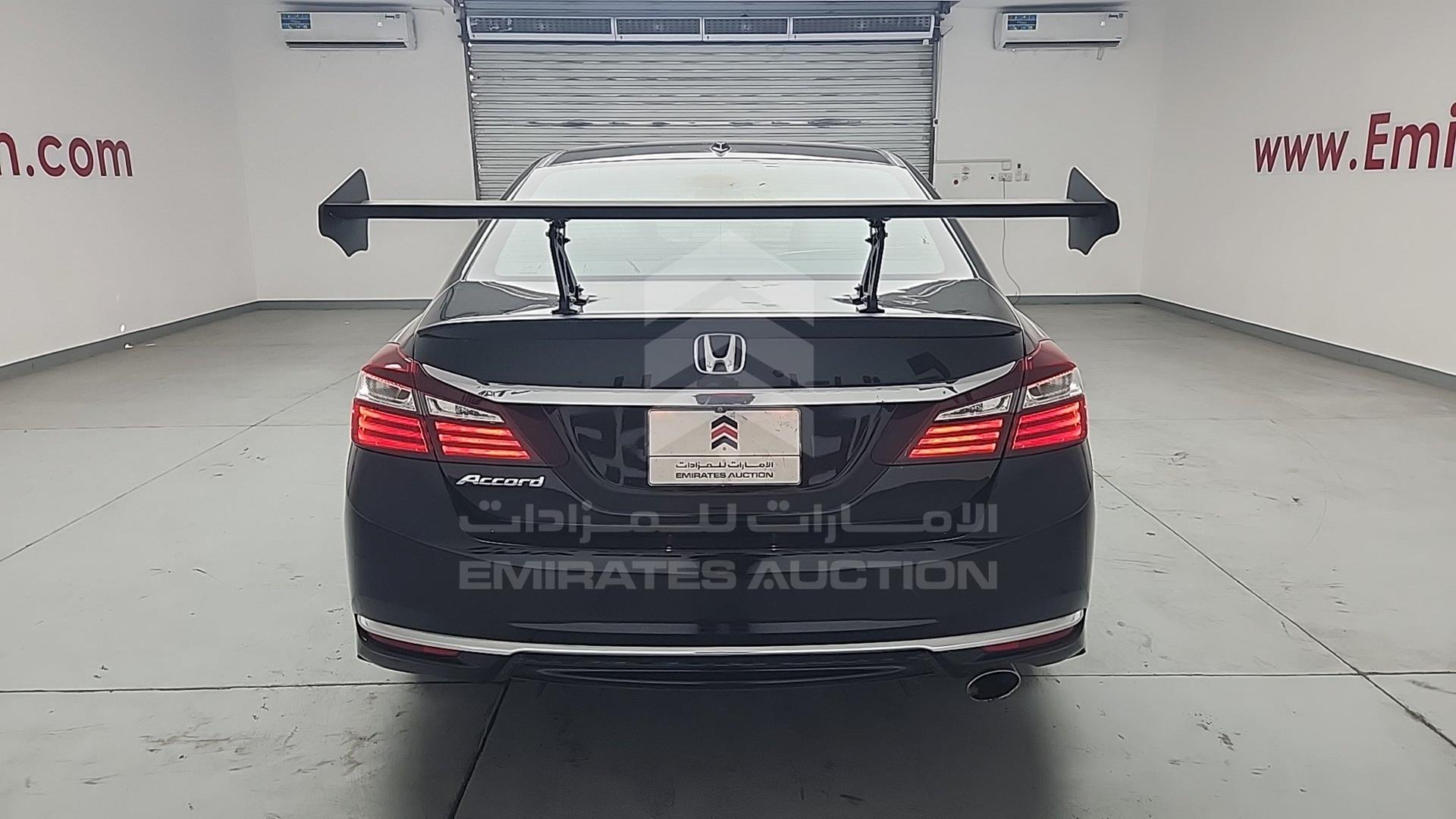 2017 HONDA ACCORD VIN: 1HGCR2F78HA053300