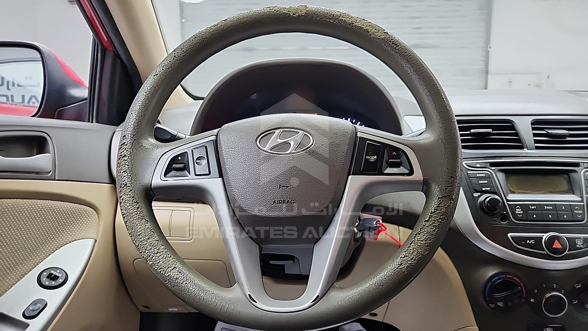 2015 HYUNDAI ACCENT VIN: KMHCT41B4FU684480