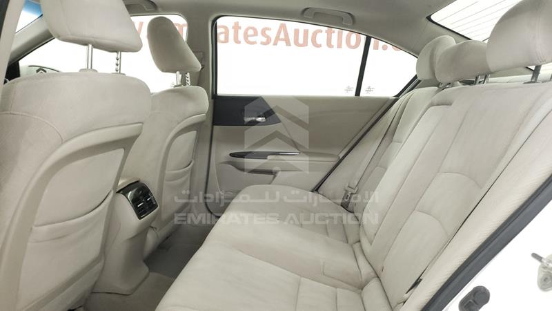 1HGCR2676EA608644 Auction: EmiratesAuction Lot: 405934 1HGCR2676EA608644 Honda Accord 2014 WHITE Photo 21