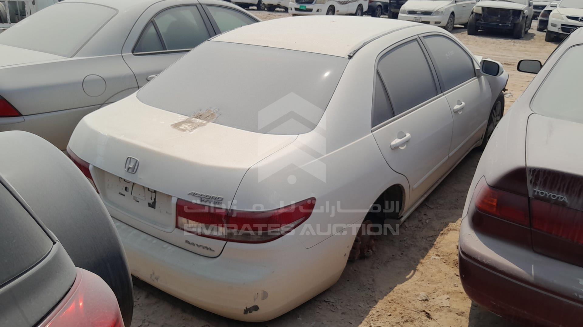 0 HONDA ACCORD VIN: JHMCM56575C400448